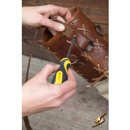 Quiver Artemis, brown