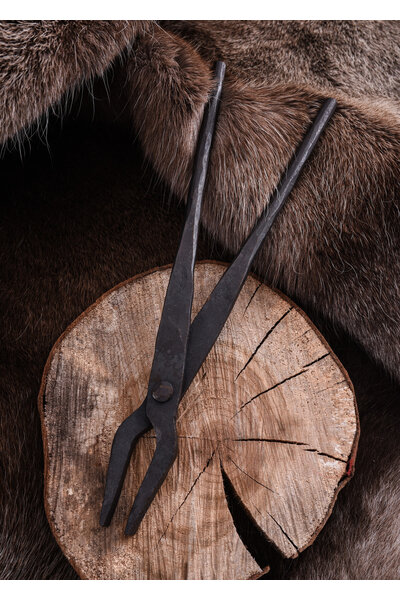 Medieval pincer