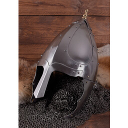 Germanic helmet with cheek flaps