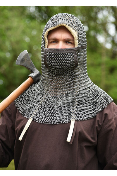 Coif with square visor, 8 mm