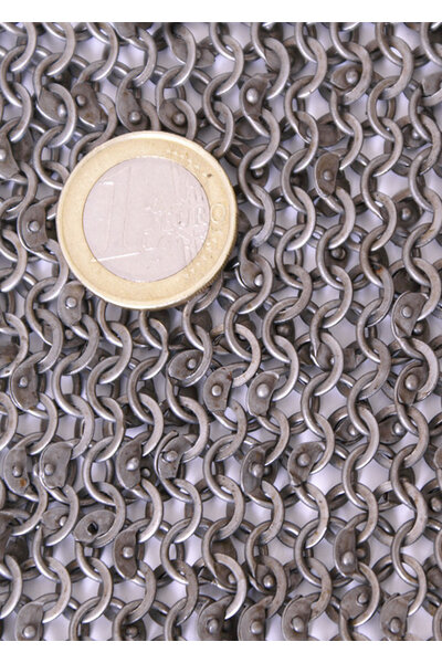 Roman piece of chain mail, 20 x 20 cm