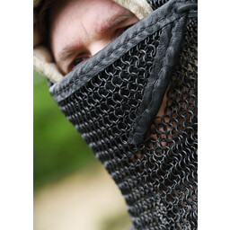 Coif with triangular visor, blackened, 8 mm