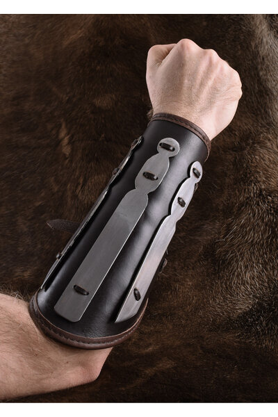 Leather vambrace with metal strips Aerdwulf