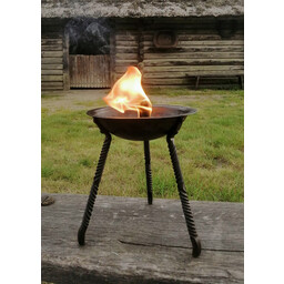 Small tripod fire bowl