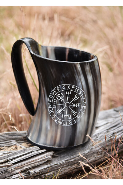 Horn cup, Vegvisir