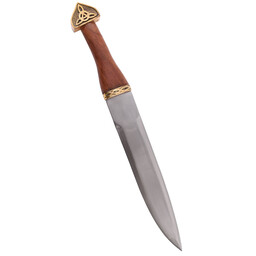 Triquetra seax with wooden handle