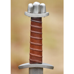 Viking sword with lobed pommel battle-ready, short