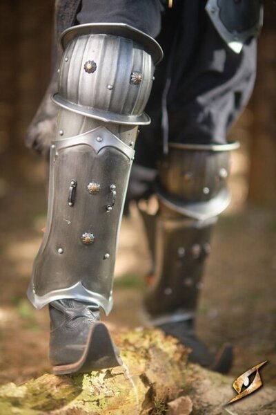 Marauder greaves