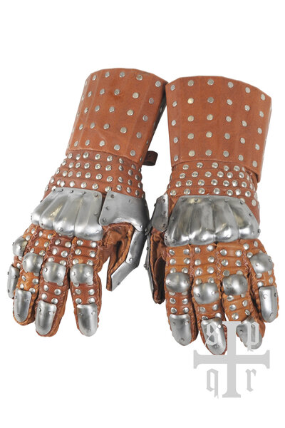 Gauntlets Visby, 14th century