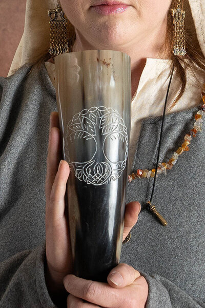 Drinking horn Yggdrasil