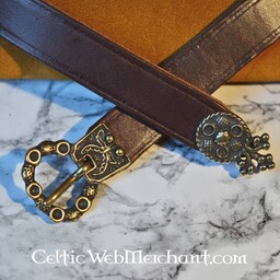 15th century belt with belt end London, black leather, brass buckle