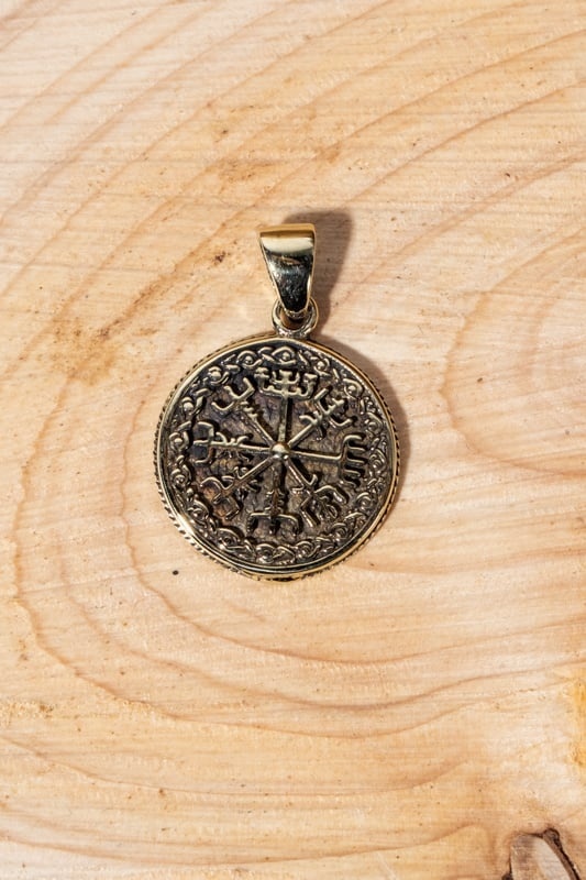 Pagan Symbolism: Vegvisir