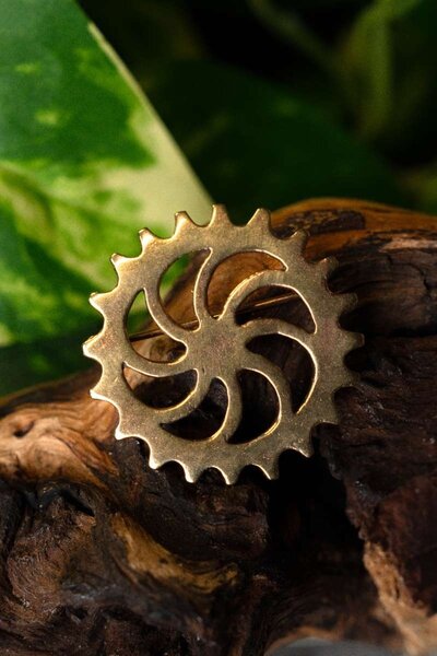 Roman fibula sun wheel