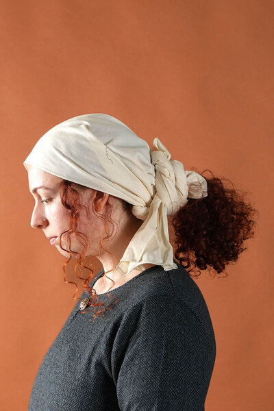 Medieval headscarf