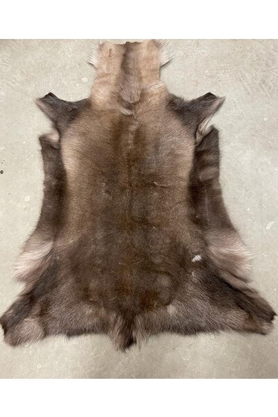 Reindeer skin, dark, 130-140 cm