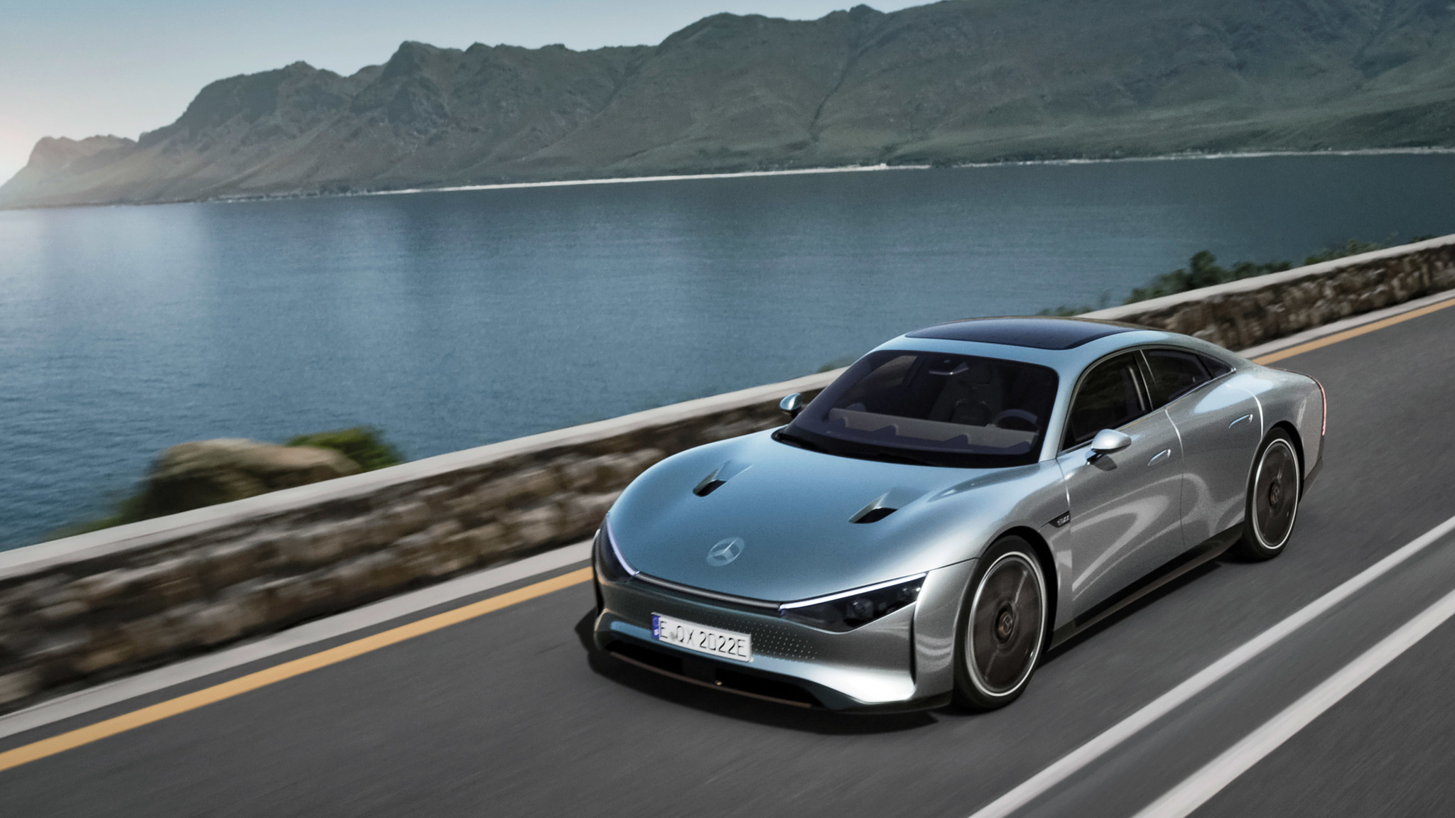 Van Parijs naar Berlijn op één volle accu met de Mercedes-Benz Vision EQXX