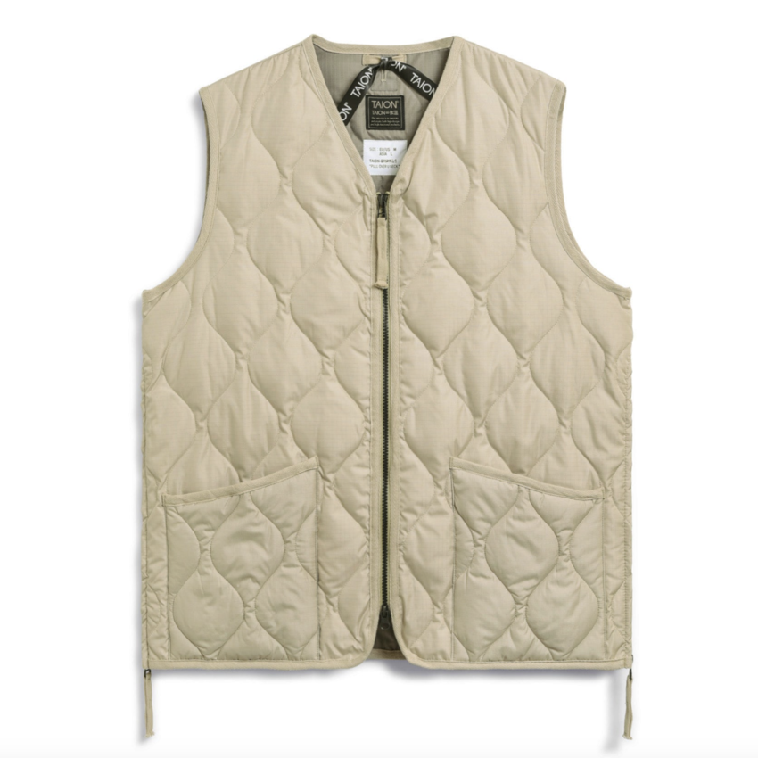 Taion  Military Zip V Neck Vest Cream