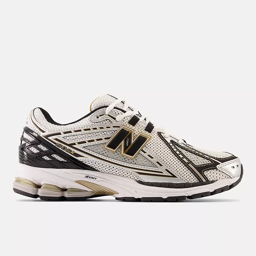 New Balance M1906RA Metallic Silver/Metallic Gold