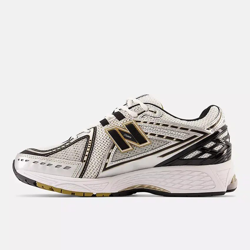 New Balance M1906RA Metallic Silver/Metallic Gold