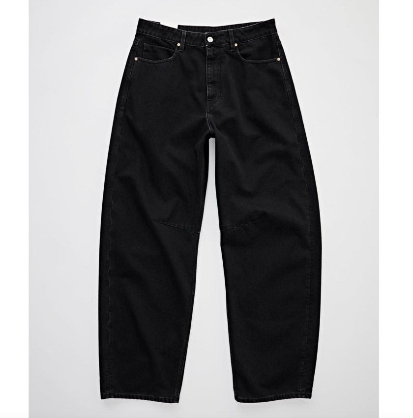Tenue. Robyn Jeans Asheton