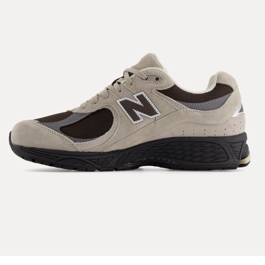 New Balance U2002RO Taupe/Black/Brown