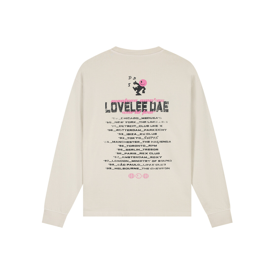 LOVELEE DAE LS Chuck Tee Worldtour Vintage White