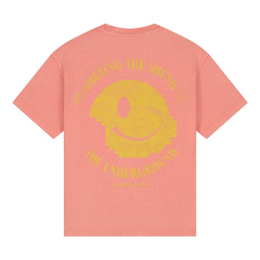 LOVELEE DAE SS Chuck Tee Underground Calypso Coral