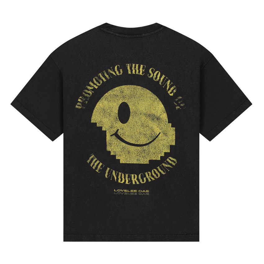 LOVELEE DAE SS Chuck Tee Underground Washed Black