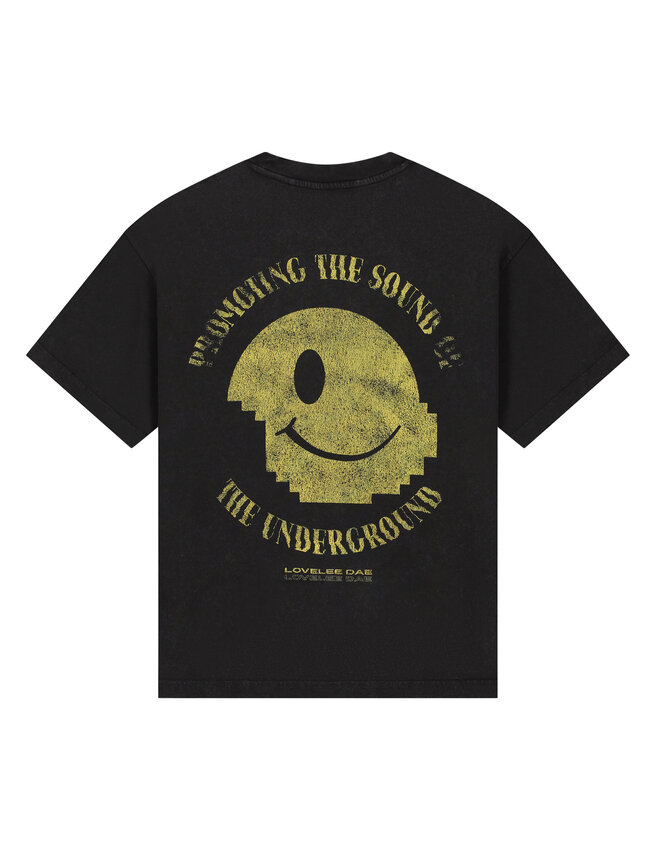 LOVELEE DAE SS Chuck Tee Underground Washed Black