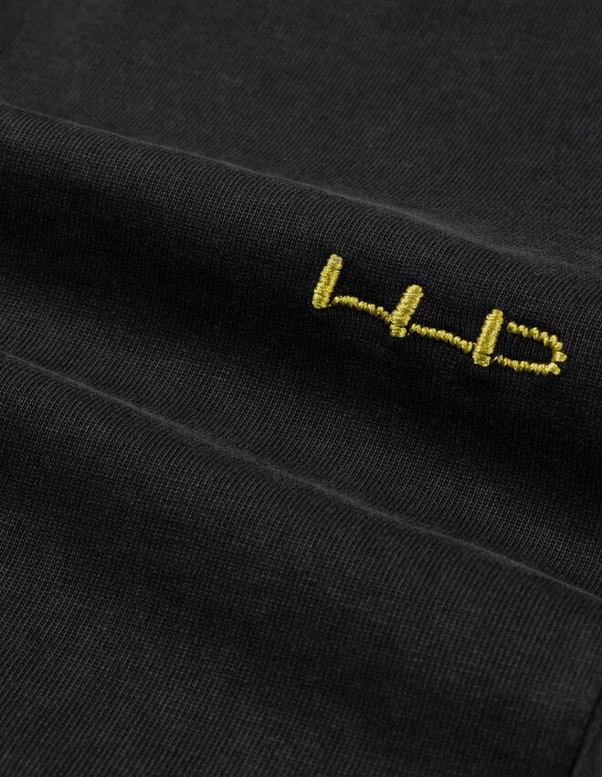 LOVELEE DAE SS Chuck Tee Basic LLD Logo Washed Black