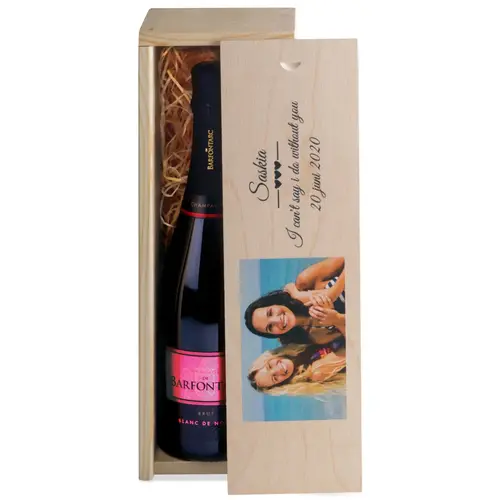 Champagne in houten kist met foto