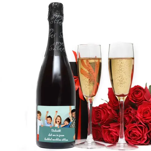 Cava cadeauset met gepersonaliseerd etiket, 2 glazen en dienblad