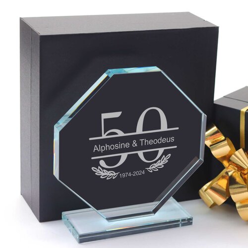 Kristallen trofee met gravering