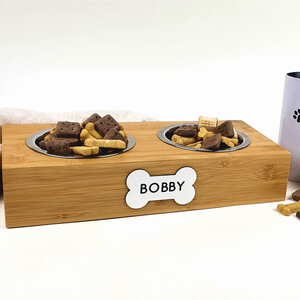 Voederbak met naam gegraveerd Voederbak met naam gegraveerd