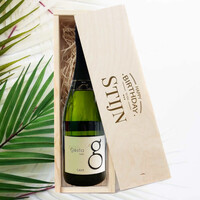 Cava in houten kist met gravering