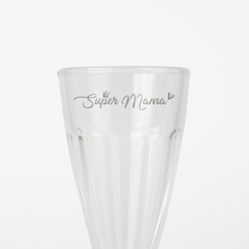 Milkshake glas met naam en gouden rietje Milkshake glas met naam en gouden rietje