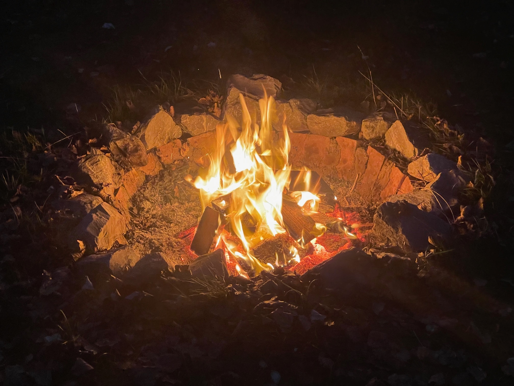 Ardenner Grijs sierstenen rots Doornik 6-12cm/9-15cm (bigbags)