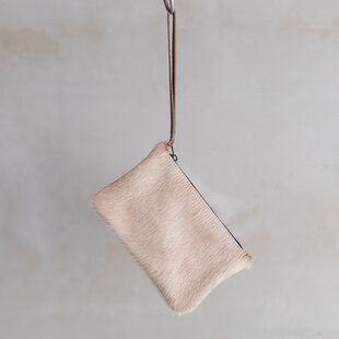 Koeienhuid clutch - Champagne