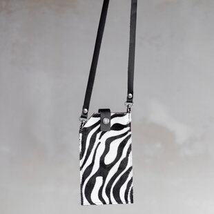 Telefoontasje geprint koeienhuid/leer