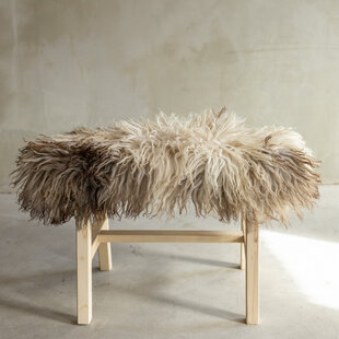 Uniek Houten Bankje met Schapenvacht - BNK-16