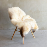 Uniek gefotografeerd Texels gemêleerd schapenvacht - ca. 126x80cm - SVV-756