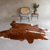 Uniek gefotografeerd roodbonte koeienhuid KH-073 met een afmeting van ca. 230x173cm (3-4m²)