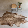 Uniek gefotografeerd champagne koeienhuid KH-063 met een afmeting van ca. 238x198cm (3-4m²)
