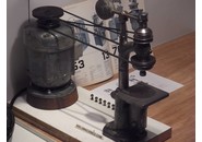 Sold: Schaublin automatische Gewindebohrmaschine für Uhrmacher