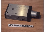 Verkauft: Schneeberger R3 100 Linear Bearing Cross Roller Stage