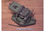 LIP (French) machine vise adjusted for the Schaublin 70