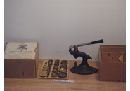 Verkauft: Ova Unbreakable Crystal Fitting Machine