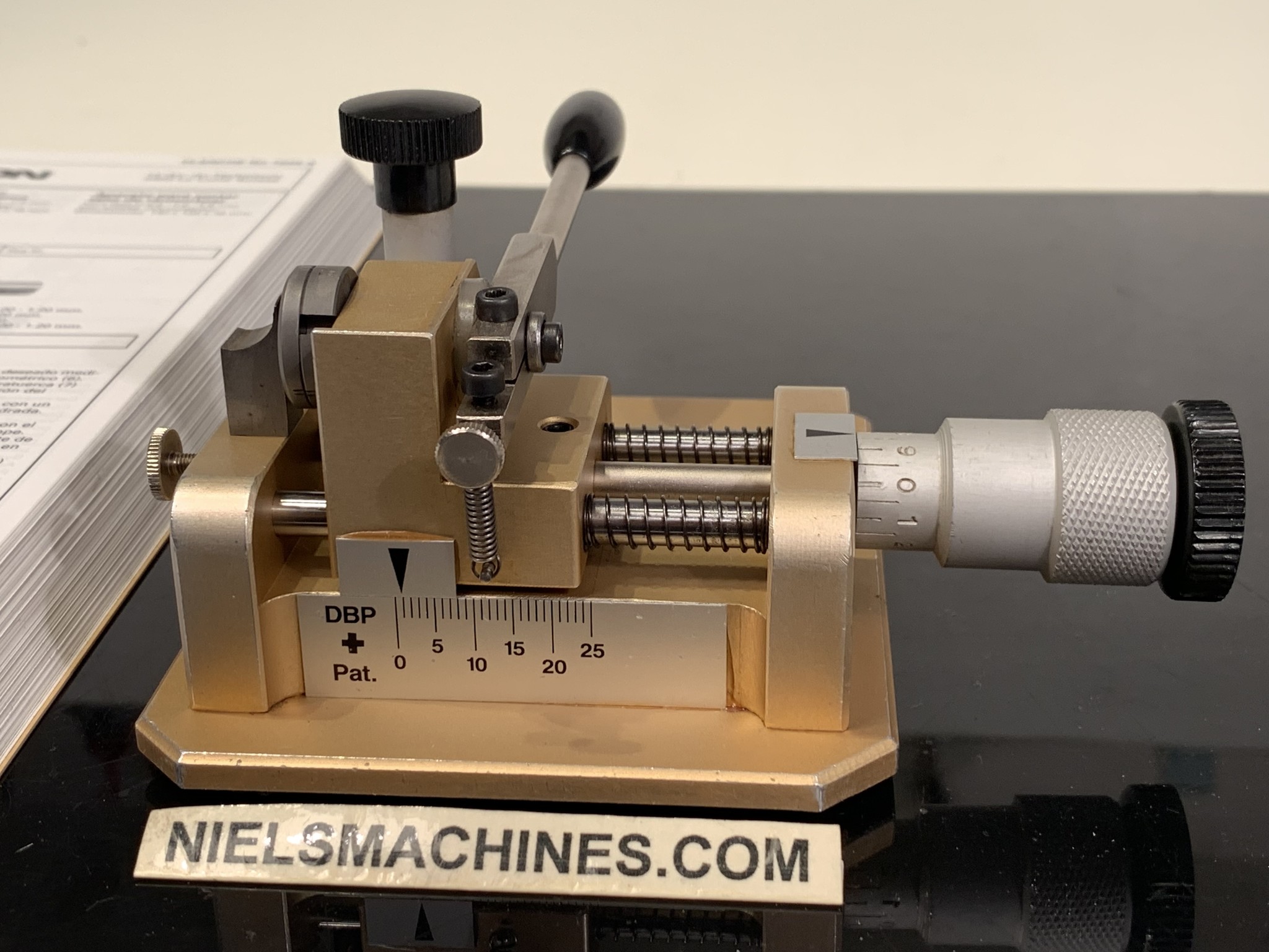 Bergeon 5832 watchmaker tool for shortening winding stems - Niels