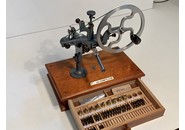 Verkauft: GJL Zahnradwälzmaschine, Räderfräsmaschine