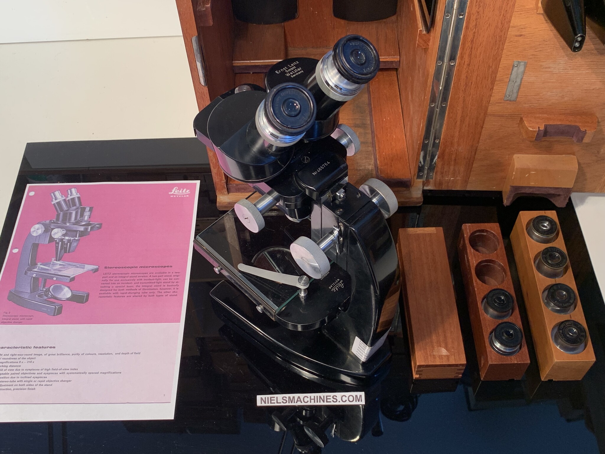 Leica Leitz Stereo Microscope in Wooden Box - Niels Machines